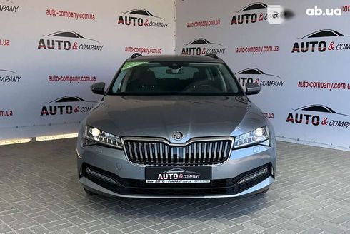 Skoda Superb 2020 - фото 2