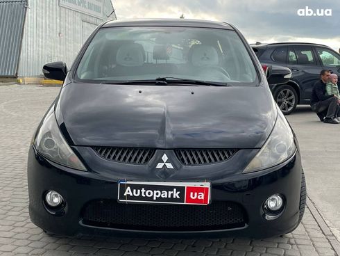 Mitsubishi Grandis 2005 черный - фото 11