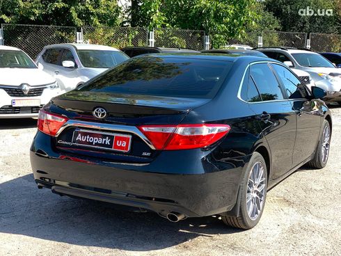 Toyota Camry 2017 черный - фото 5