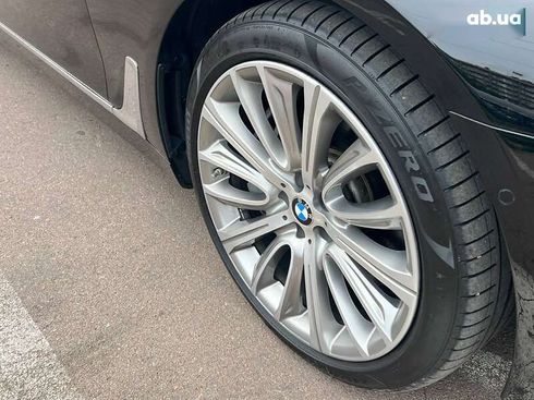 BMW 7 серия 2017 - фото 10