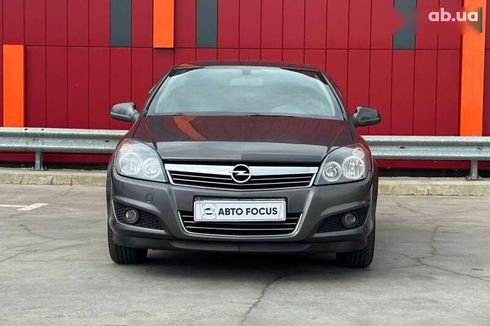 Opel Astra 2010 - фото 3