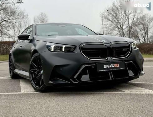 BMW M5 2024 - фото 25