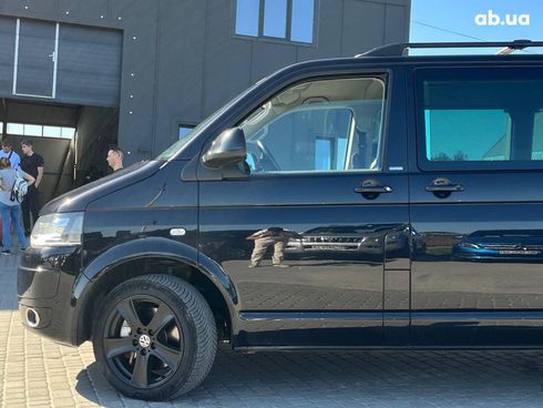 Volkswagen Multivan 2012 черный - фото 7