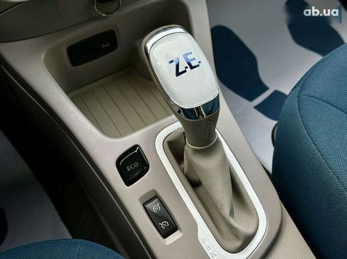 Renault Zoe 2014 - фото 26