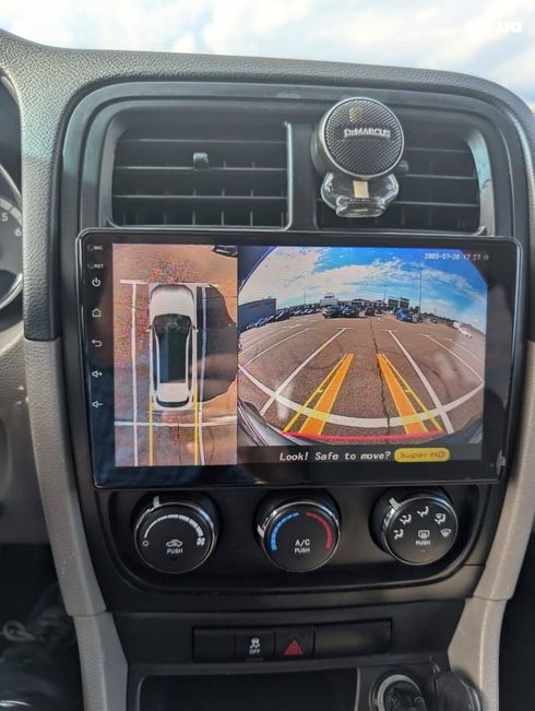 Dodge Caliber 2011 серебристый - фото 7