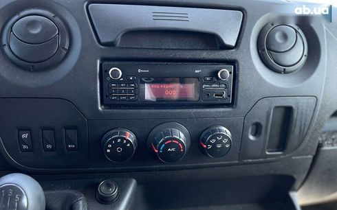 Renault Master 2017 - фото 12