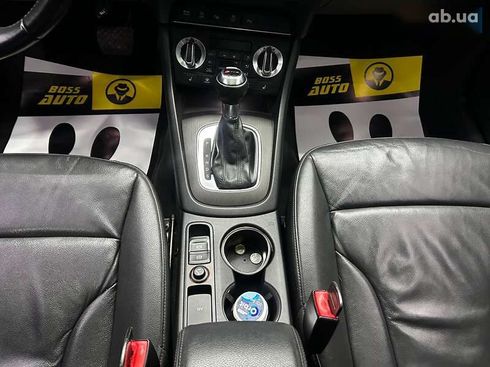 Audi Q3 2012 - фото 10