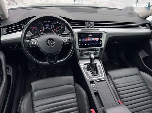 Volkswagen Passat 2017 - фото 8