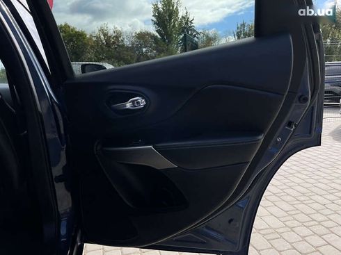 Jeep Cherokee 2021 - фото 29