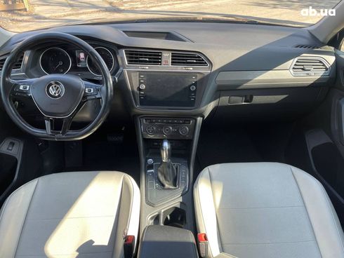Volkswagen Tiguan 2017 черный - фото 24