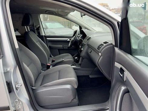 Volkswagen Touran 2013 - фото 3