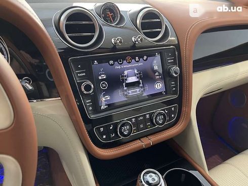 Bentley Bentayga 2018 - фото 27