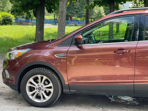 Ford Escape 2017 коричневый - фото 17