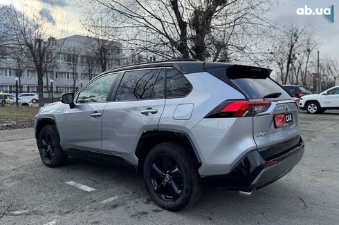 Toyota RAV4 2020 - фото 18