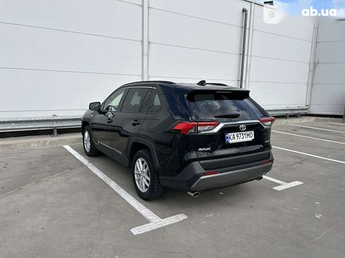 Toyota RAV4 2020 - фото 16