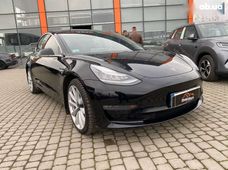Продаж вживаних Tesla Model 3 - купити на Автобазарі