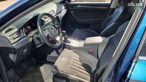 Skoda Superb 2021 - фото 7
