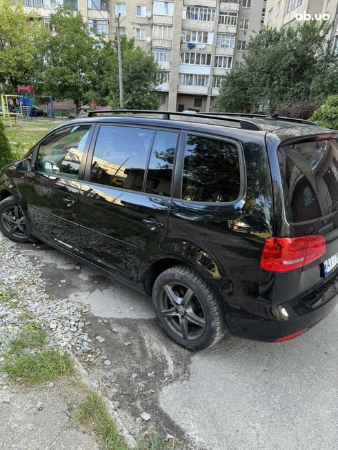 Volkswagen Touran 2013 - фото 2