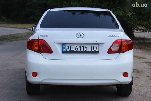 Toyota Corolla 2009 - фото 12