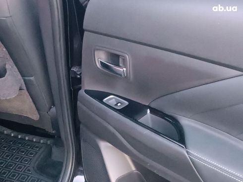 Mitsubishi Outlander 2018 черный - фото 69