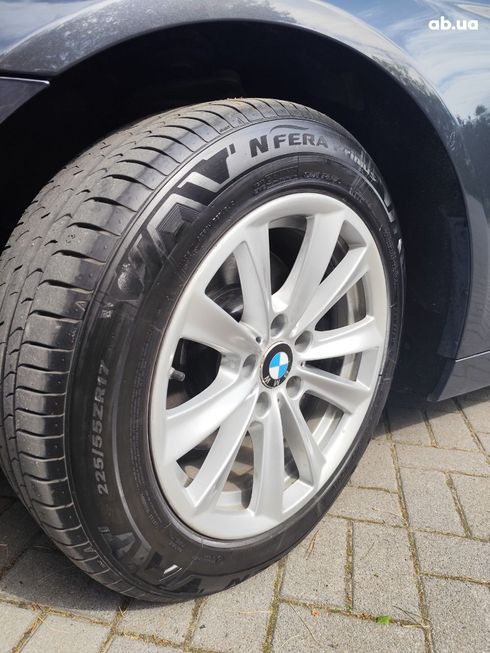 BMW 5 серия 2015 серый - фото 20