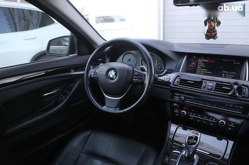 BMW 5 серия 2015 - фото 13