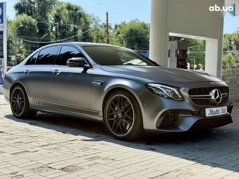 Mercedes-Benz E-Класс 2018 - фото 11