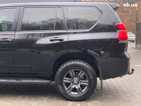 Toyota Land Cruiser Prado 2018 черный - фото 19