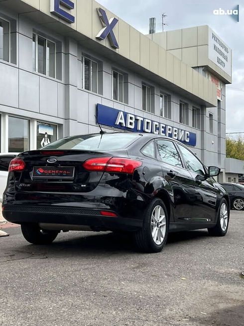 Ford Focus 2018 - фото 16