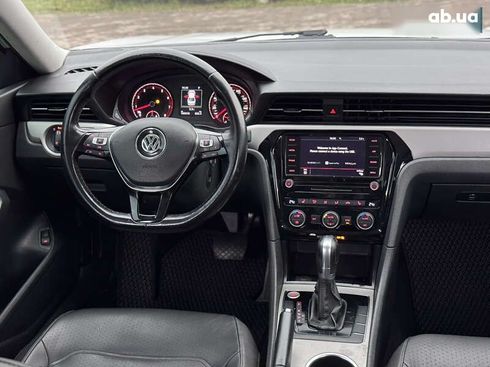 Volkswagen Passat 2019 - фото 23