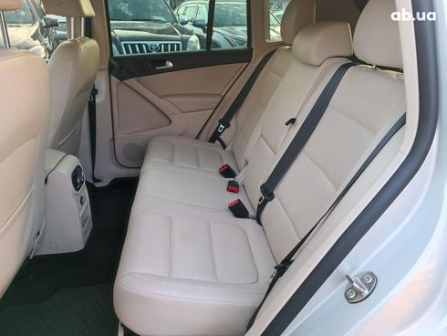 Volkswagen Tiguan 2012 серый - фото 13