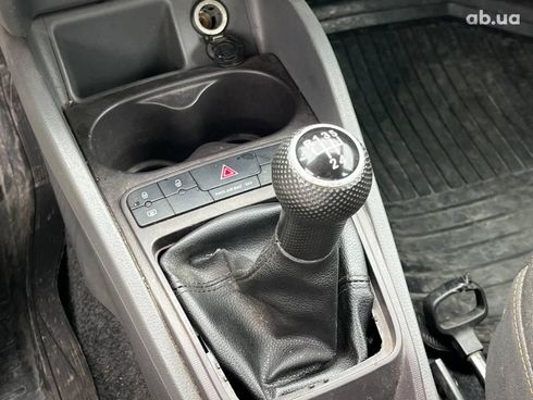 SEAT Ibiza 2011 желтый - фото 22