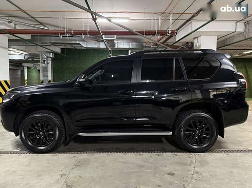 Toyota Land Cruiser Prado 2023 - фото 6