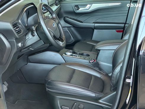 Ford Escape 2022 черный - фото 12