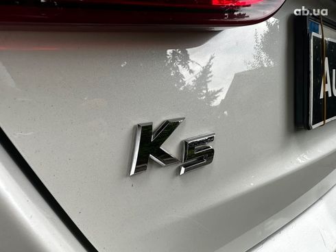 Kia K5 2013 белый - фото 8