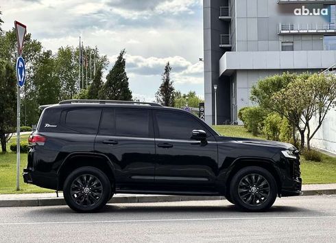 Toyota Land Cruiser 2021 - фото 17