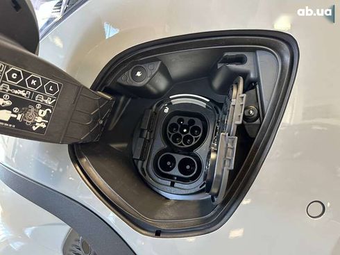 Mercedes-Benz EQV-Класс 2025 - фото 6