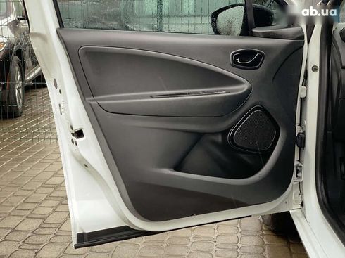 Renault Zoe 2020 - фото 23