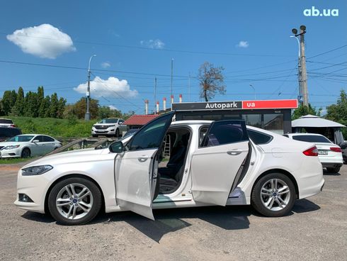 Ford Mondeo 2015 белый - фото 17