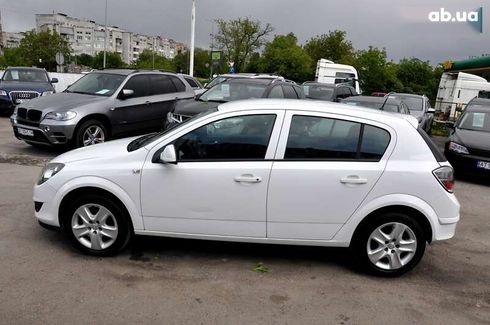 Opel Astra 2013 - фото 15