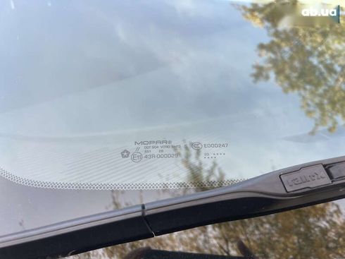 Dodge Challenger 2020 - фото 17