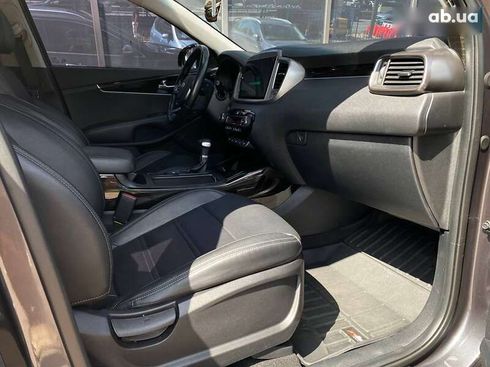 Kia Sorento 2019 - фото 17