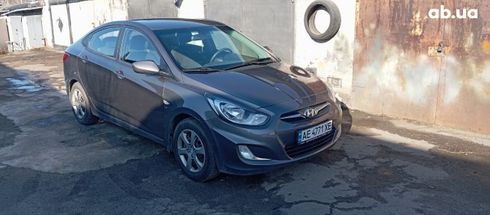 Hyundai Accent 2011 - фото 18