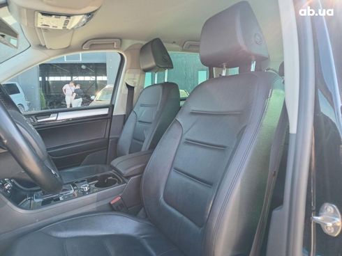 Volkswagen Touareg 2014 черный - фото 32