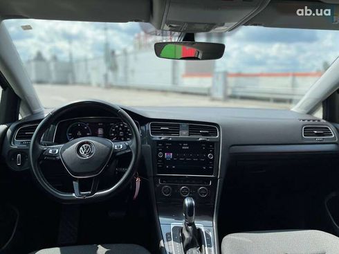 Volkswagen e-Golf 2019 - фото 23