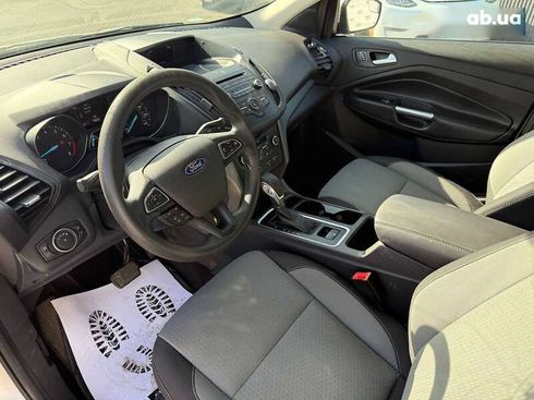 Ford Escape 2018 - фото 16