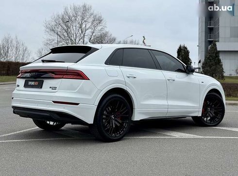 Audi Q8 2023 - фото 16