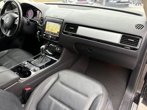 Volkswagen Touareg 2015 черный - фото 33