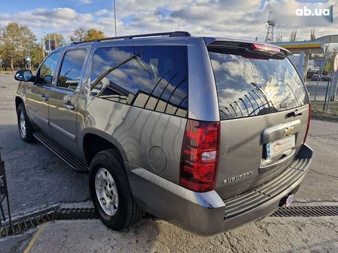 Chevrolet Suburban 2007 - фото 4