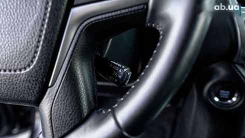 Toyota Land Cruiser Prado 2019 - фото 19